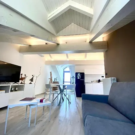 Apartment Casa Di Nuvola -residenza Lavinia -